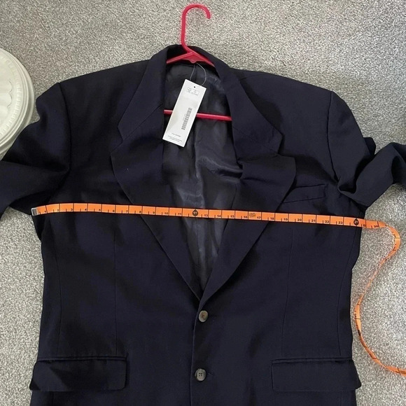 Authentic Givenchy men’s blazer in Navy Blue​ - Picture 6 of 12